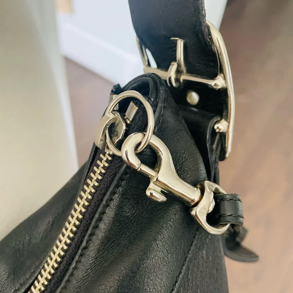 VTG COACH 9188 BLACK LEATHER SHOULDER BAG SILVER HARDWARE